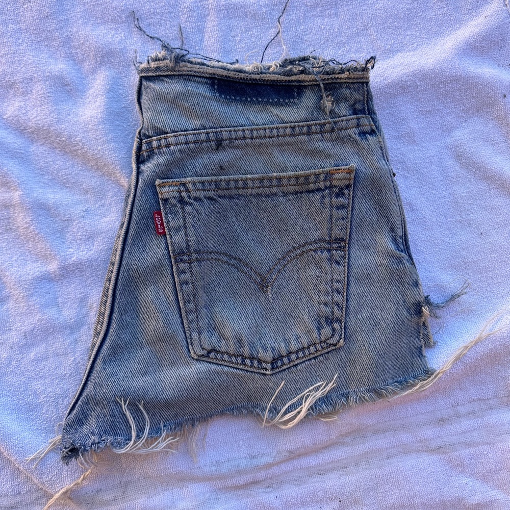 Levi cutoffs